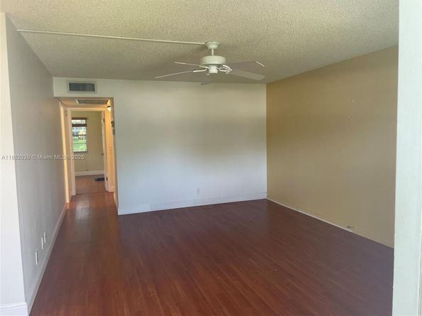 36 Islewood B 36, Deerfield Beach FL 33442