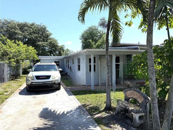 9615 NW 26th Ave, Miami FL 33147