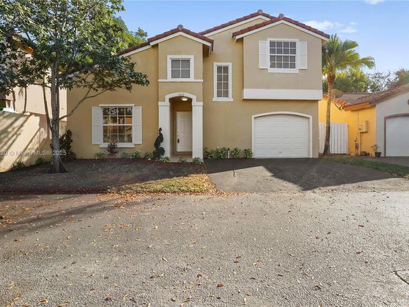 1223 NW 125th Ter, Sunrise FL 33323