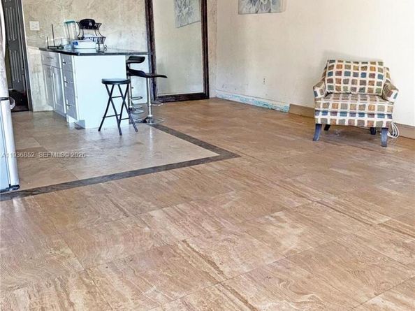 130 NW 33rd Ave, Lauderhill FL 33311