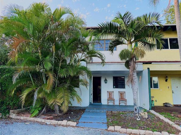 3911 Farragut St, Hollywood FL 33021