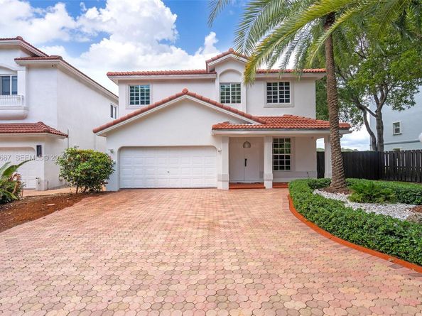 10867 NW 59th St, Doral FL 33178