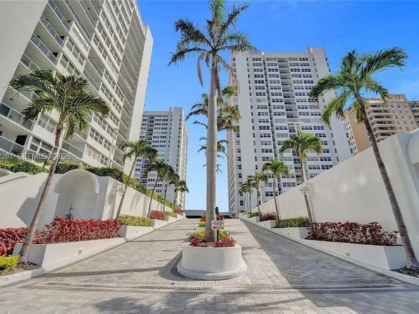 1904 S Ocean Dr 808, Hallandale Beach FL 33009