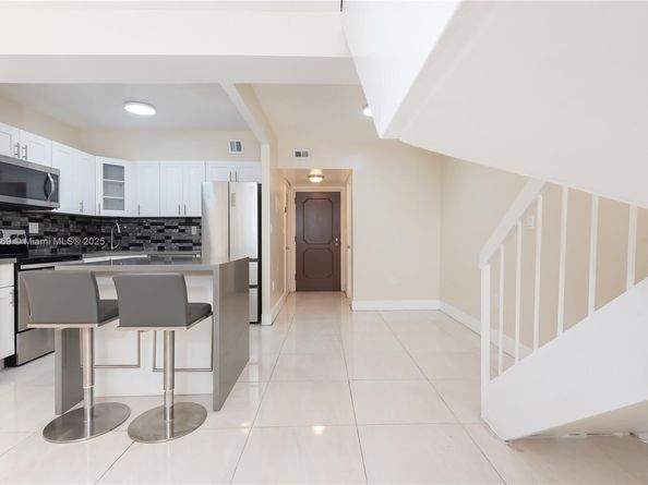 300 NW 42nd Ave 411, Miami FL 33126