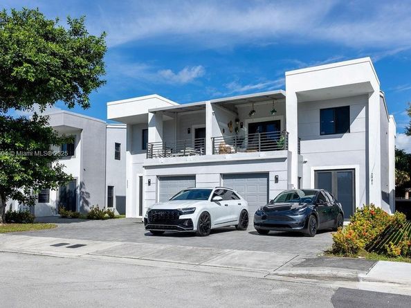 2061 Washington Ave 4, Opa-Locka FL 33054