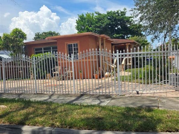 501 NW 43rd St, Miami FL 33127