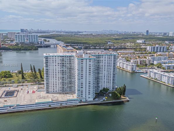 301 174th St 401, Sunny Isles Beach FL 33160