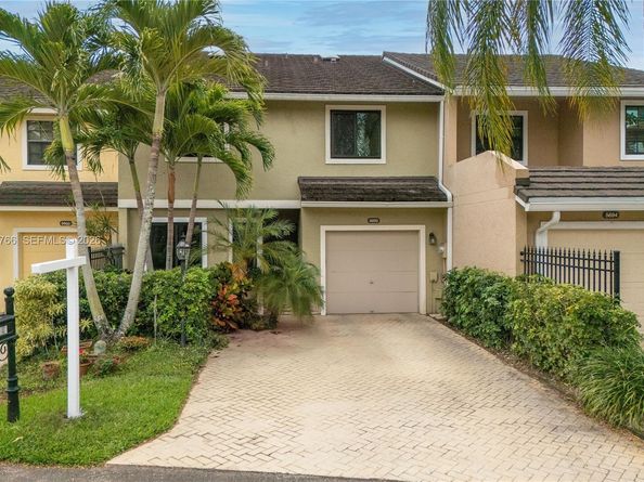 5692 Santiago Cir, Boca Raton FL 33433