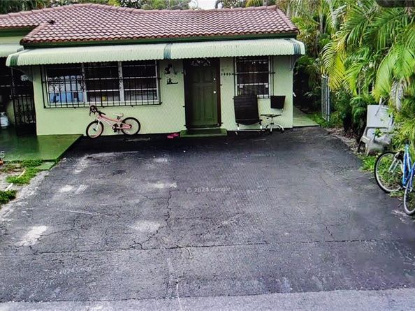 1440 NE 183rd St, North Miami Beach FL 33179