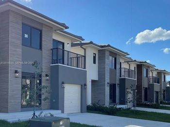 1151 NW NW 1st St