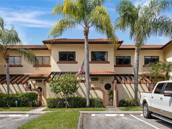 4713 N Pine Island Rd, Sunrise FL 33351