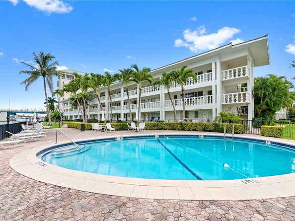 2881 NE 32nd St 221, Fort Lauderdale FL 33306