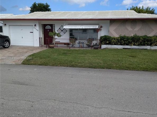 5706 NW 82nd Ave, Tamarac FL 33321