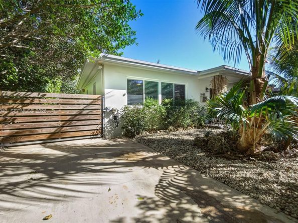 16101 NE 8th Ave, North Miami Beach FL 33162