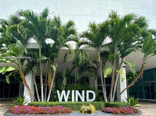 350 S Miami Ave 1905, Miami FL 33130