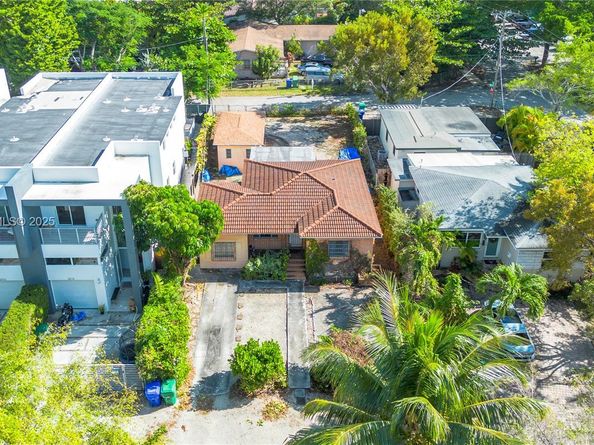 2881 SW 33rd Ct, Miami FL 33133