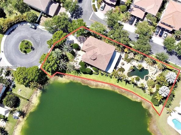 780 SW 167th Ave, Pembroke Pines FL 33027