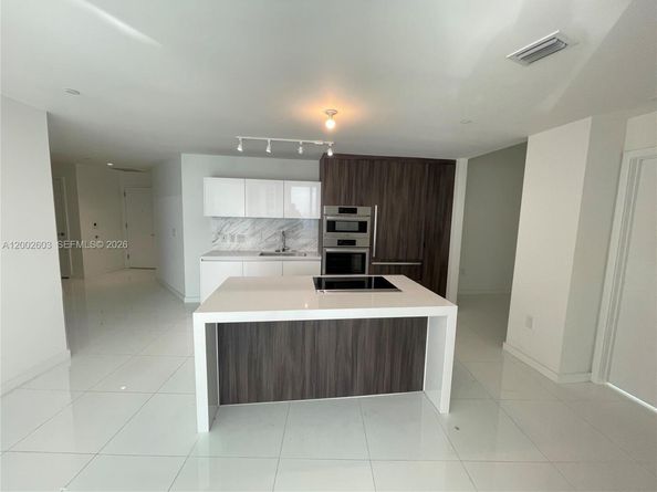 851 NE 1st Ave 3103, Miami FL 33132