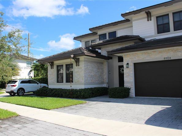 8904 SW 69th Ter, Miami FL 33173