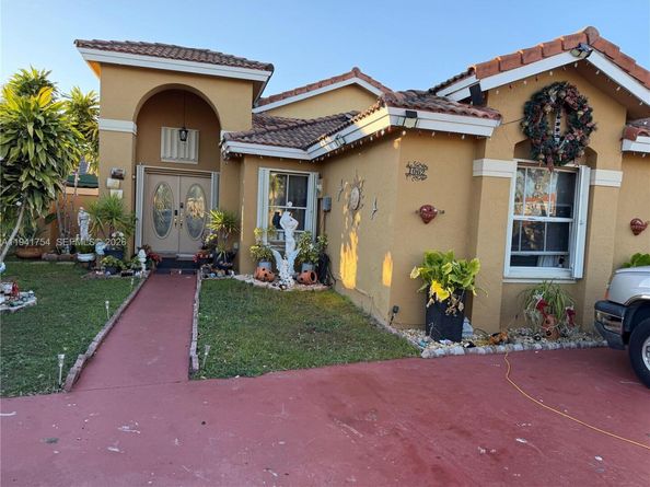 1062 NW 133rd Ave, Miami FL 33182