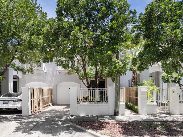 3109 Hibiscus St 3109, Coconut Grove FL 33133