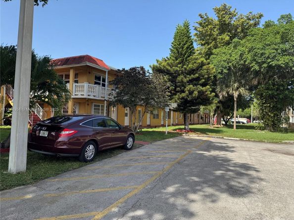 115 NE 202nd Ter M25, Miami Gardens FL 33179
