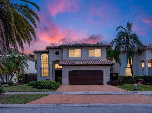 15615 SW 95th Ln, Miami FL 33196