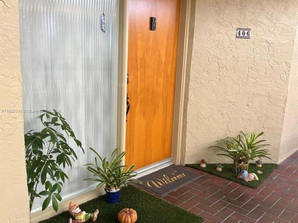 6666 SW 115th Ct 406, Miami FL 33173