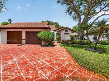 6141 SE Sunny Pointe Cir