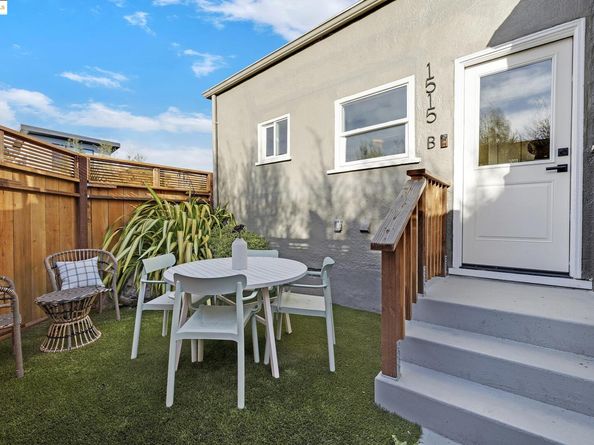 1515B Derby Street, Berkeley CA 94703