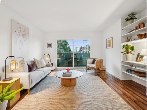 199 Montecito Ave 301, Oakland CA 94610