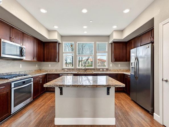 1320 Windswept Cmn 6, Livermore CA 94550