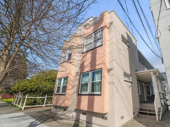 2923 Wheeler Street, Berkeley CA 94705