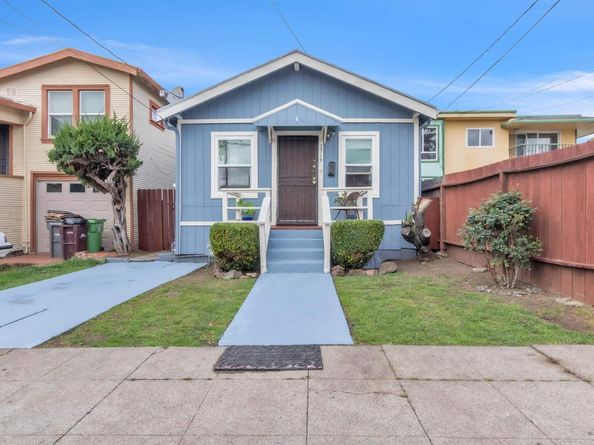 Undisclosed Address #41124215, Oakland CA 94605