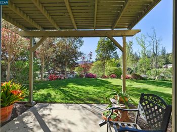 1201 Skycrest Dr
