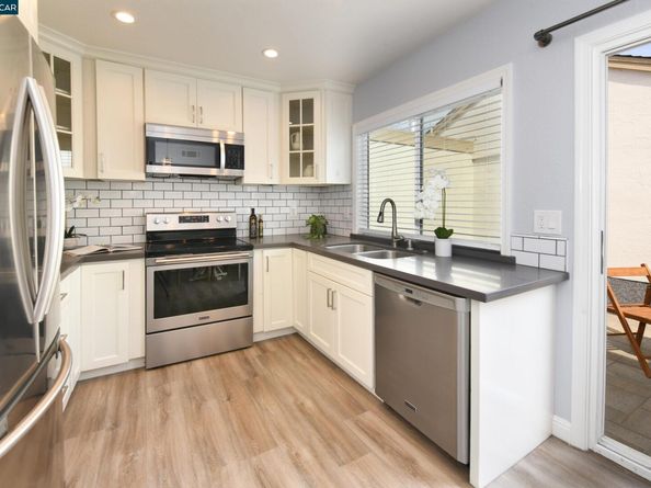 4869 Wolf Way, Concord CA 94521