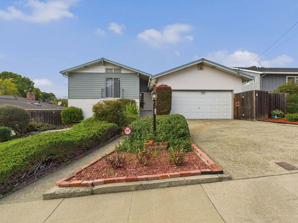 836 Hawthorne Dr, Rodeo CA 94572