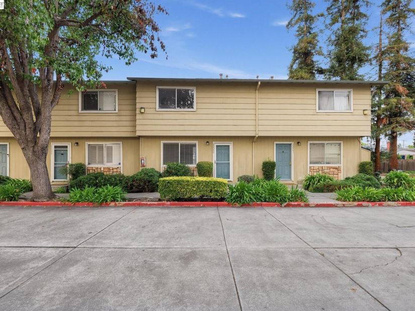 22555 Colton Court, Hayward CA 94541