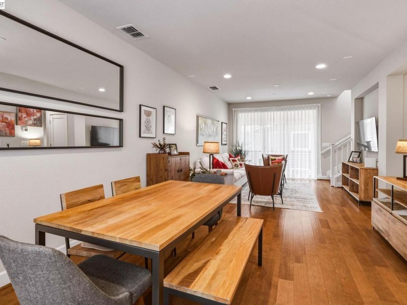 389 Basswood Cmn 11, Livermore CA 94551