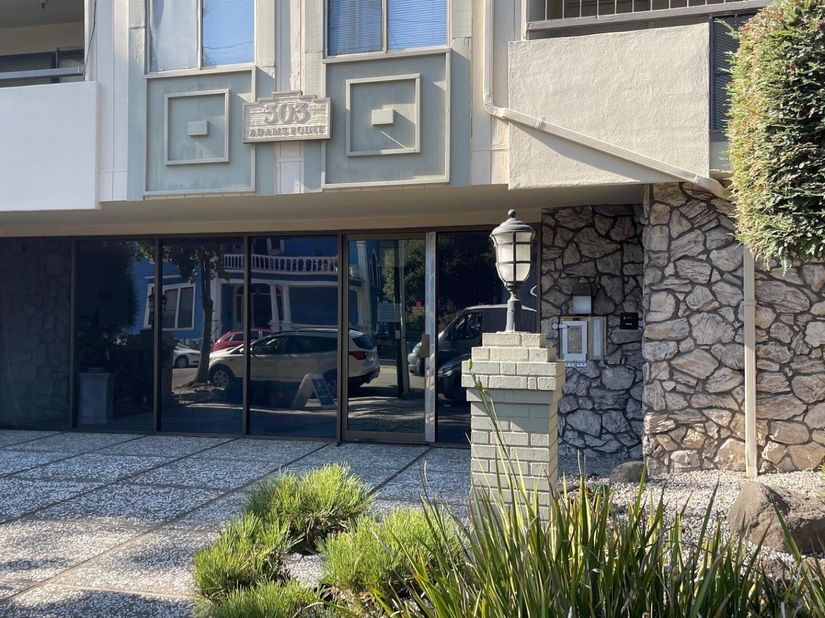 303 Adams St 109, Oakland CA 94610