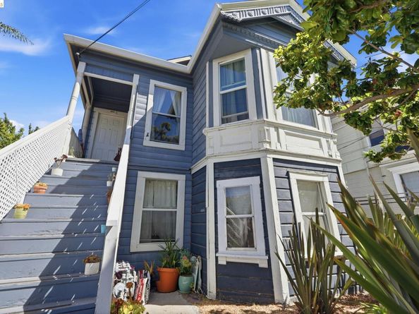1072 56Th St, Oakland CA 94608