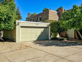 1952 Oak Grove Rd