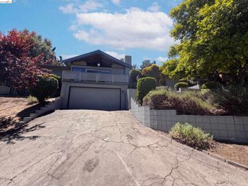 612 Tahos Rd