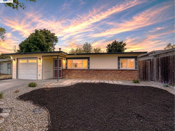 738 Lilly Ave, Hayward CA 94544
