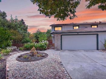 584 Mission Pl
