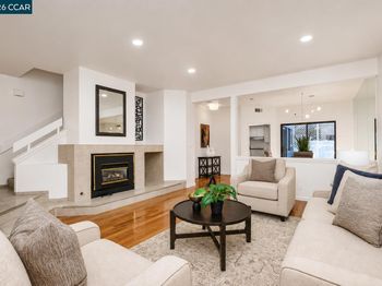 1623 Geary Rd