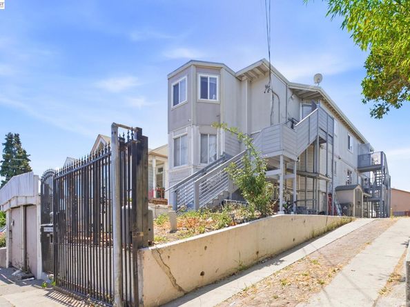 2223 E 23Rd St, Oakland CA 94606