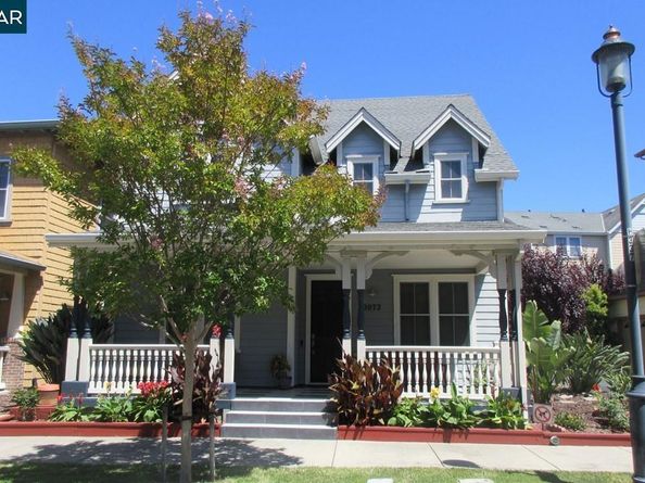 2072 Drake Ln, Hercules CA 94547