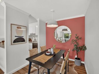 555 Jean St