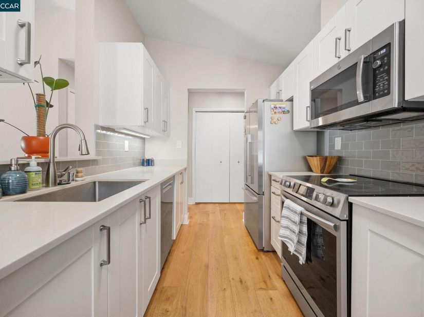 158 Bayside Court, Richmond CA 94804